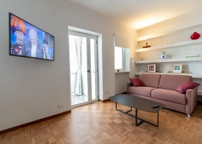 Urban Domus * בארי